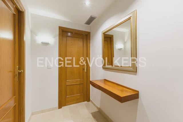 3 bedroom Flat for sale in Benetússer with garage - € 280,000 (Ref: 9897761)