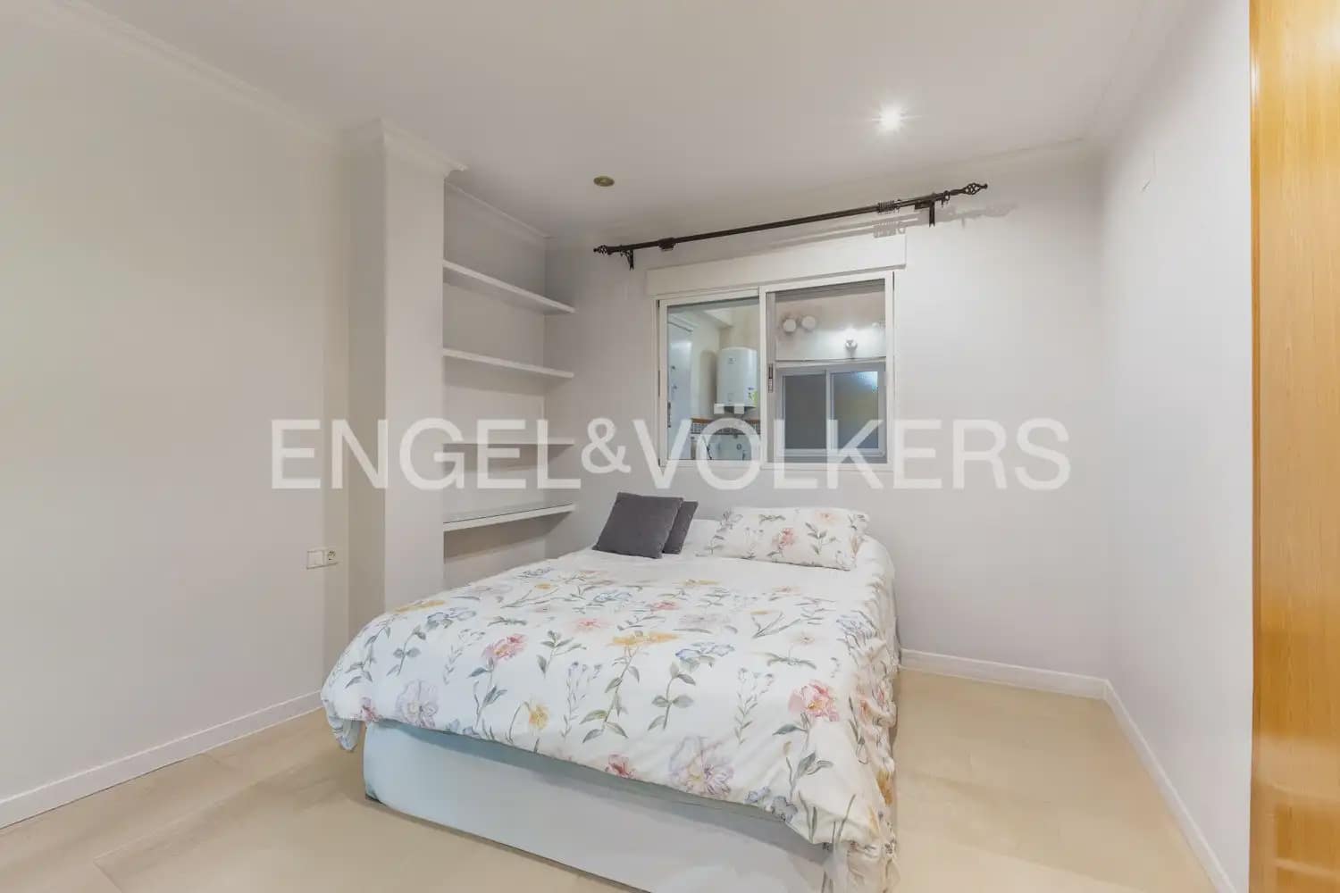 3 bedroom Flat for sale in Benetusser with garage - € 280,000 (Ref: 9897761)