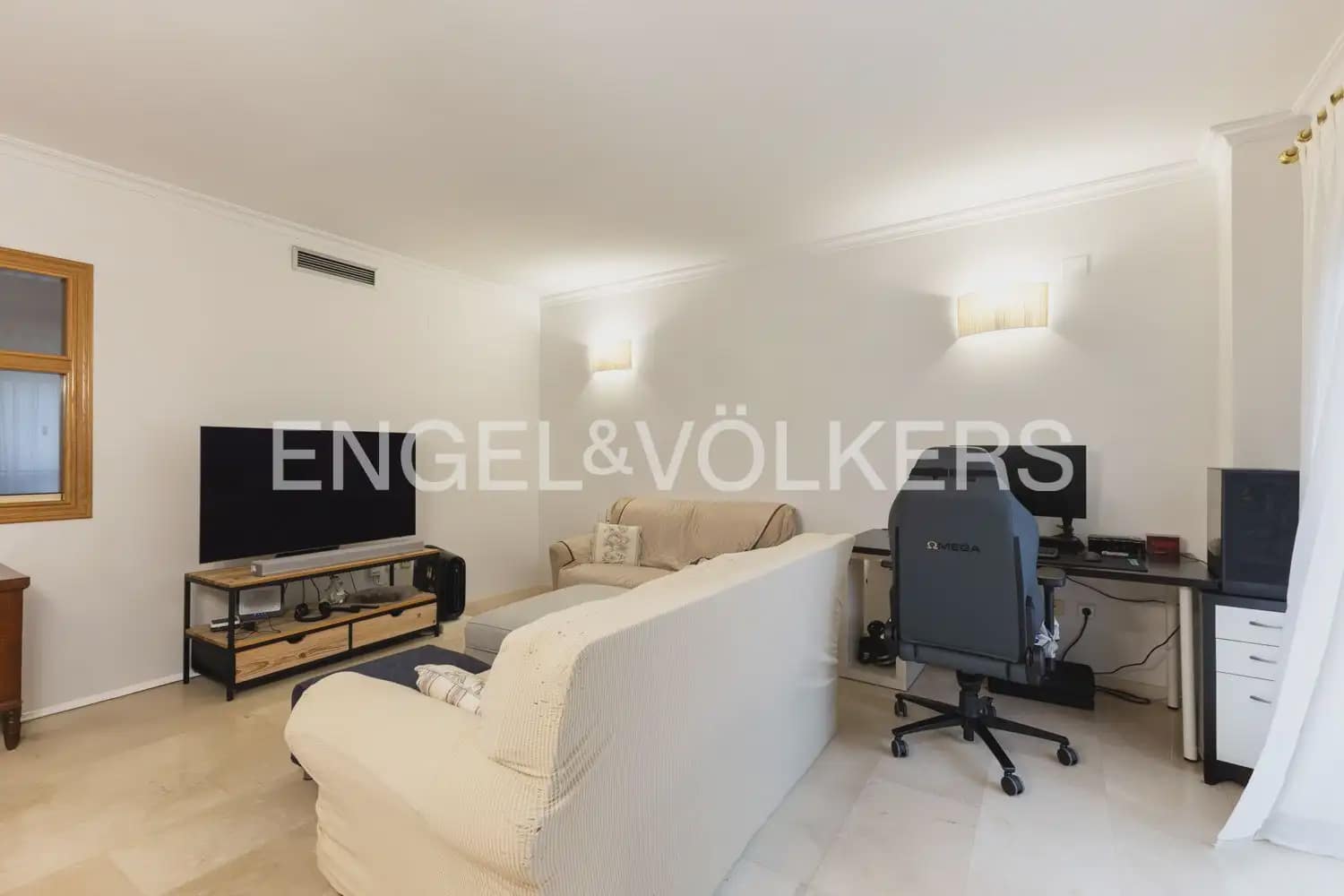 3 bedroom Flat for sale in Benetusser with garage - € 280,000 (Ref: 9897761)