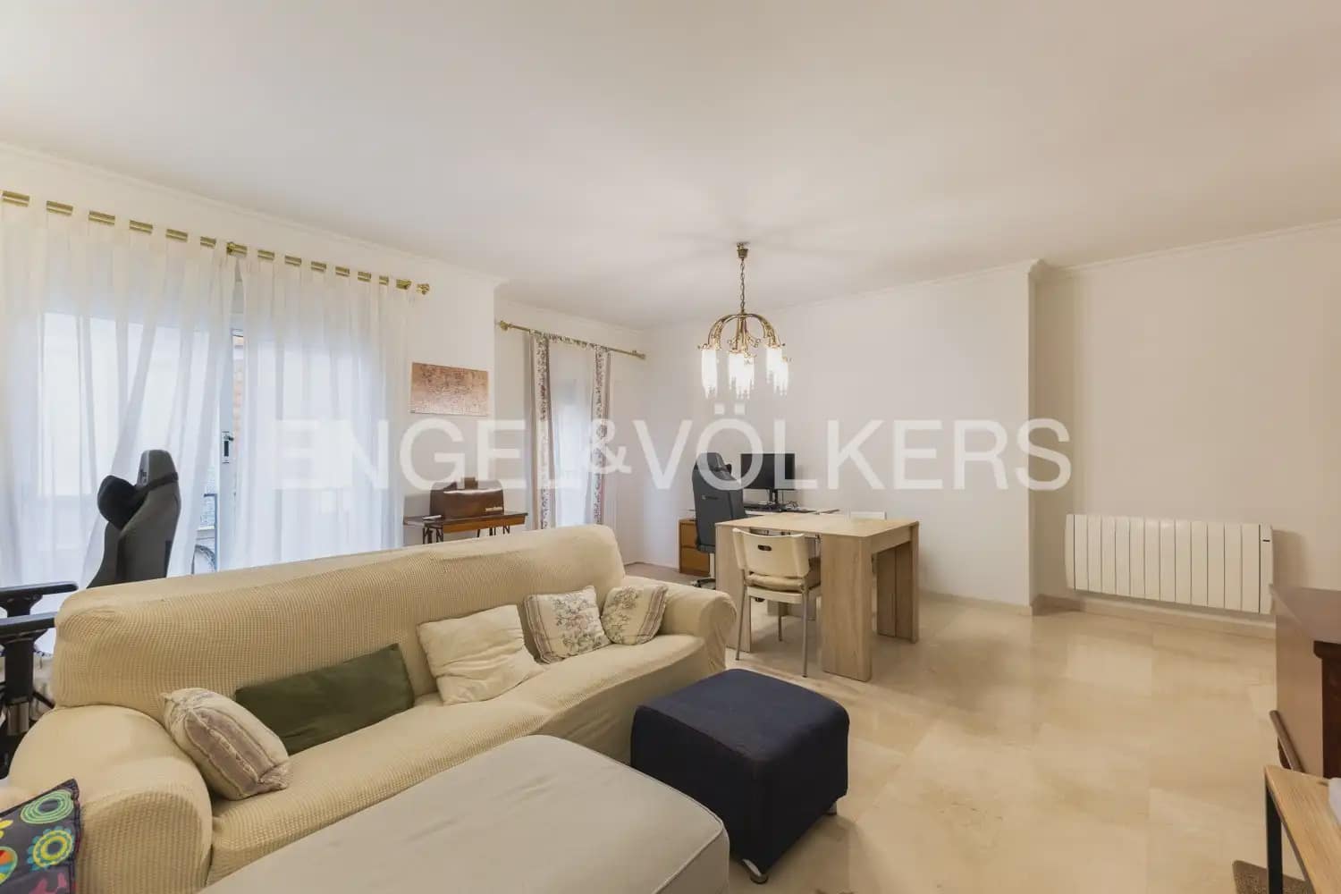 3 bedroom Flat for sale in Benetusser with garage - € 280,000 (Ref: 9897761)
