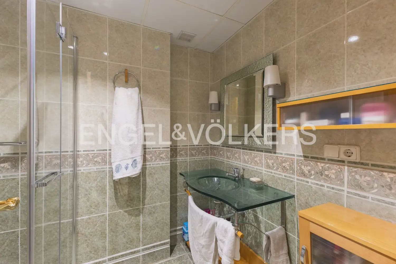 3 bedroom Flat for sale in Benetusser with garage - € 280,000 (Ref: 9897761)