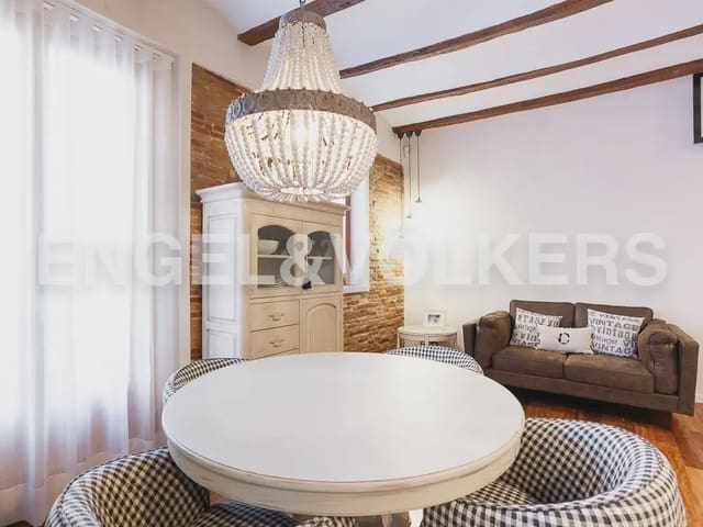 Piso de 3 habitaciones en El Mercat, València ciudad en alquiler - 2.000 € (Ref: 9897763)