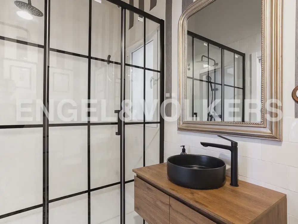 3 Zimmer Wohnung zu vermieten in Valencia Stadt - 2.000 € (Ref: 9897763)