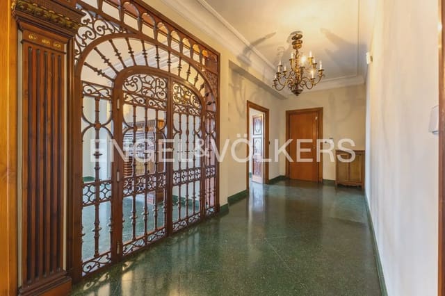 6 soveværelse Lejlighed til leje i Sant Francesc, Valencia by - € 4.300 (Ref: 9897764)