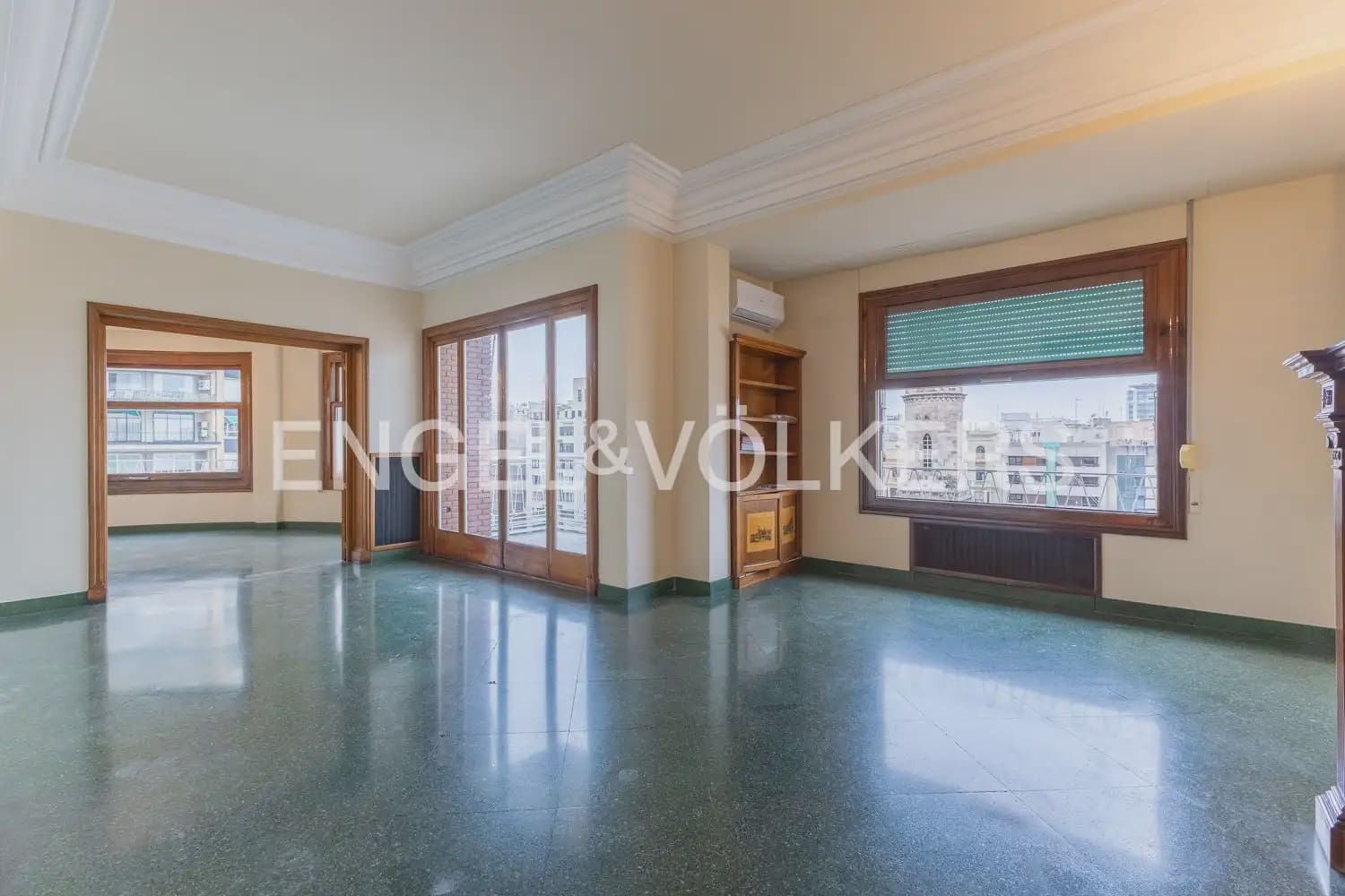 6 Zimmer Wohnung zu vermieten in Valencia Stadt - 4.300 € (Ref: 9897764)