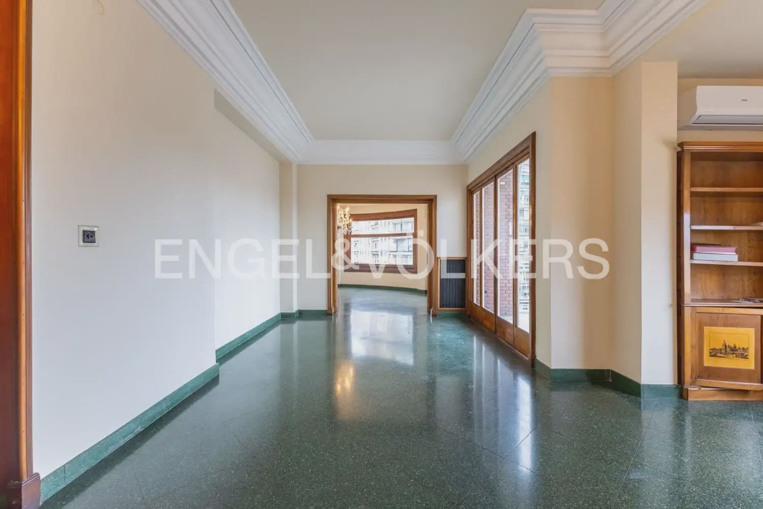 6 Zimmer Wohnung zu vermieten in Valencia Stadt - 4.300 € (Ref: 9897764)