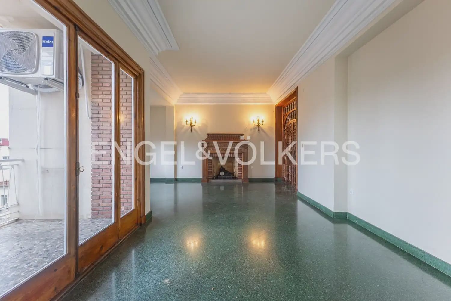 6 Zimmer Wohnung zu vermieten in Valencia Stadt - 4.300 € (Ref: 9897764)