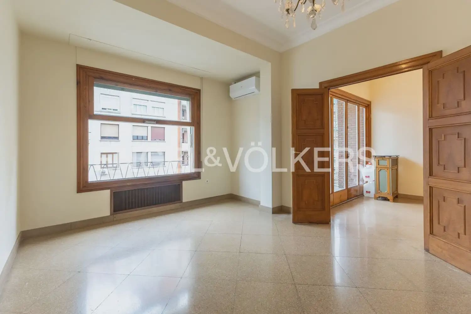 6 Zimmer Wohnung zu vermieten in Valencia Stadt - 4.300 € (Ref: 9897764)