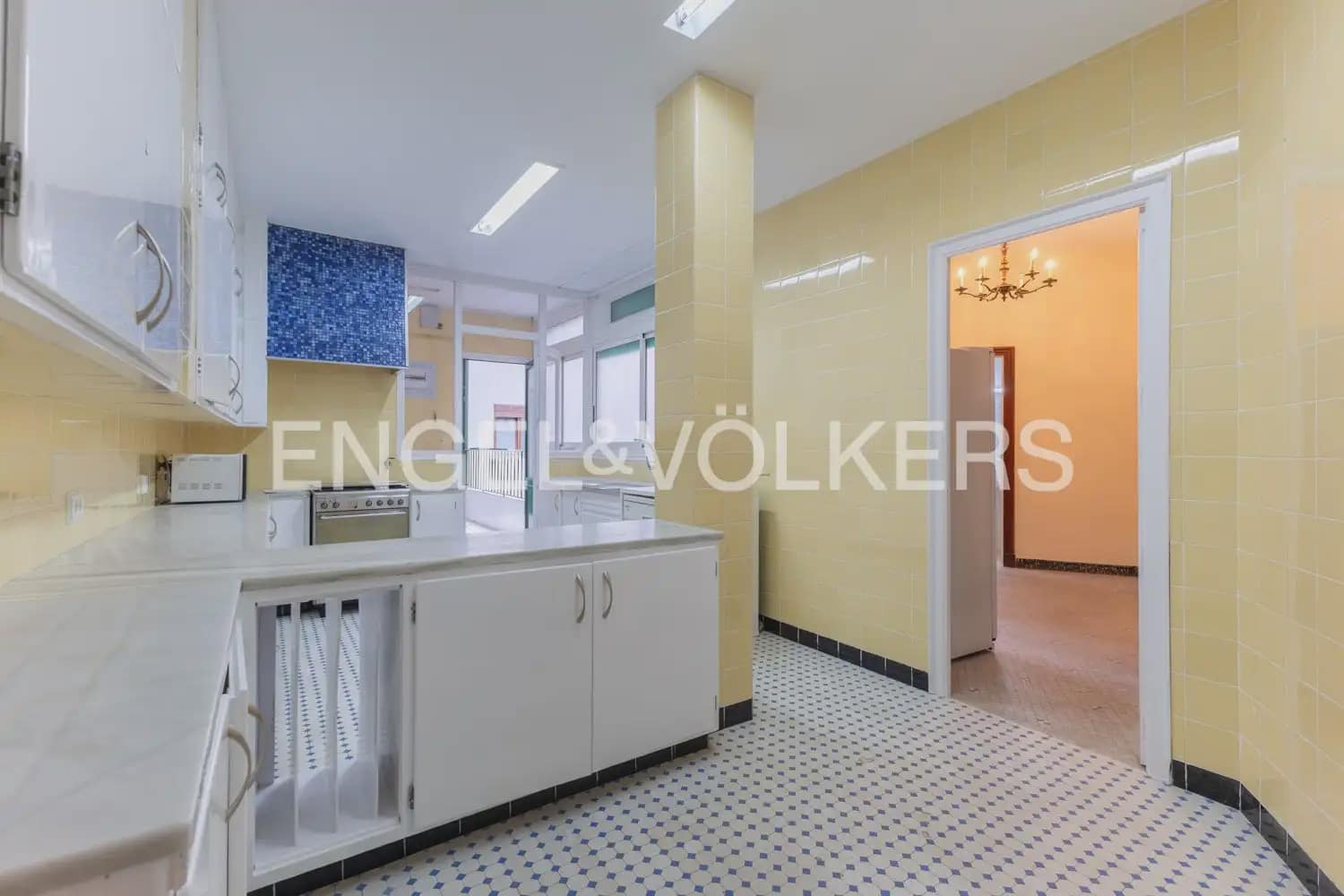 6 Zimmer Wohnung zu vermieten in Valencia Stadt - 4.300 € (Ref: 9897764)