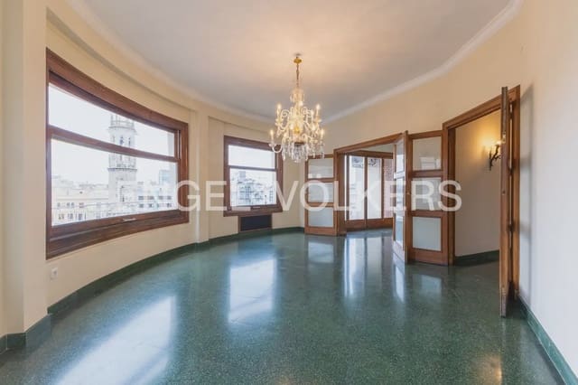6 soveværelse Lejlighed til leje i Sant Francesc, Valencia by - € 4.300 (Ref: 9897764)