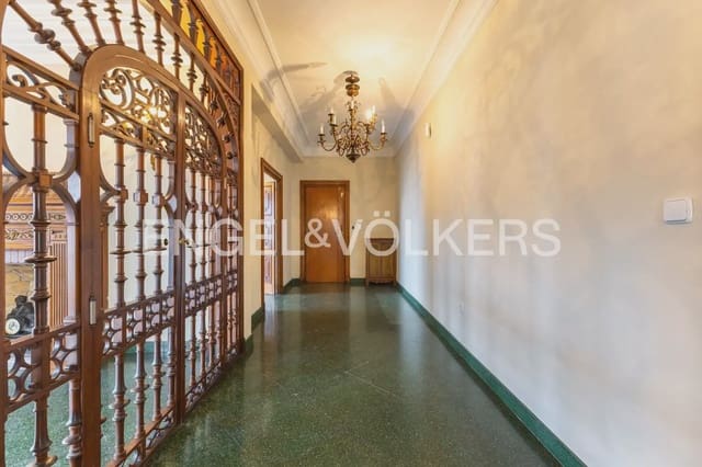 6 soveværelse Lejlighed til leje i Sant Francesc, Valencia by - € 4.300 (Ref: 9897764)