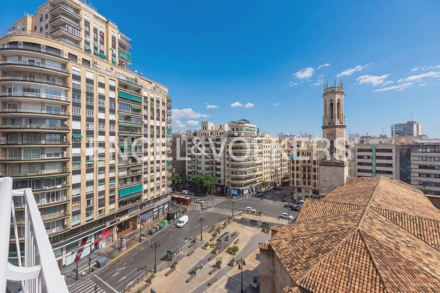 6 Zimmer Wohnung zu vermieten in Valencia Stadt - 4.300 € (Ref: 9897764)