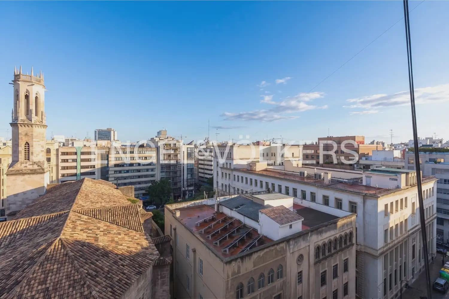 6 Zimmer Wohnung zu vermieten in Valencia Stadt - 4.300 € (Ref: 9897764)