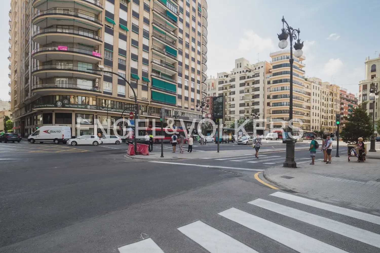 6 Zimmer Wohnung zu vermieten in Valencia Stadt - 4.300 € (Ref: 9897764)