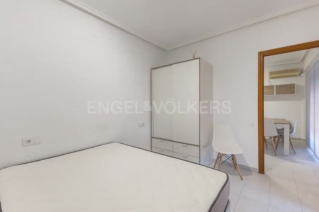 3 sovrum Lägenhet att hyra i L'Amistat, Valencia stad - 1 400 € (Ref: 9897765)