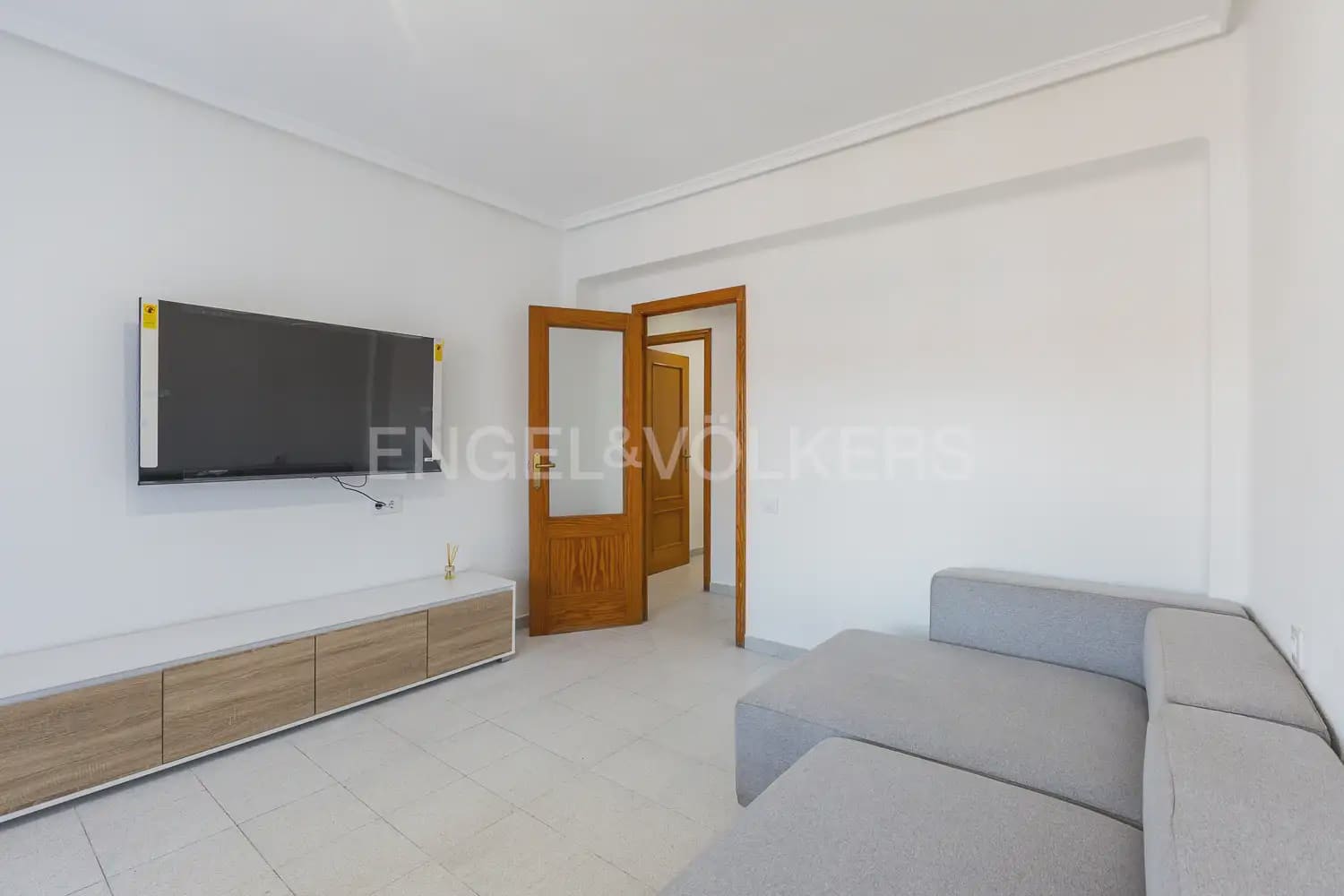3 slaapkamer Flat te huur in Valencia stad - € 1.400 (Ref: 9897765)
