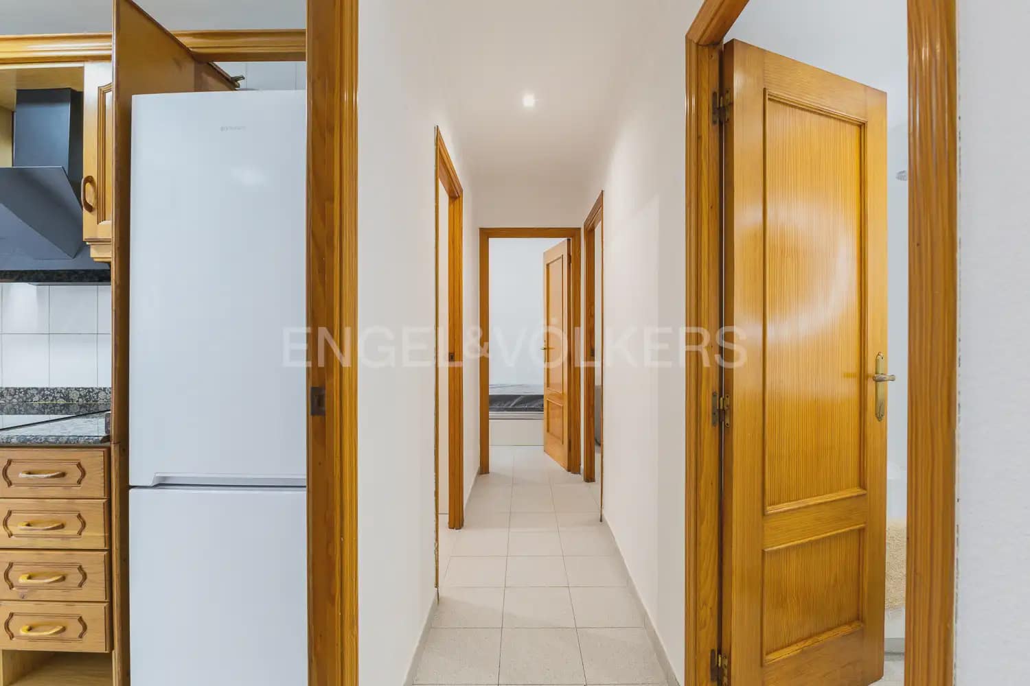 3 slaapkamer Flat te huur in Valencia stad - € 1.400 (Ref: 9897765)