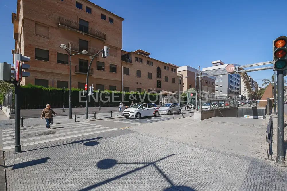 3 slaapkamer Flat te huur in Valencia stad - € 1.400 (Ref: 9897765)