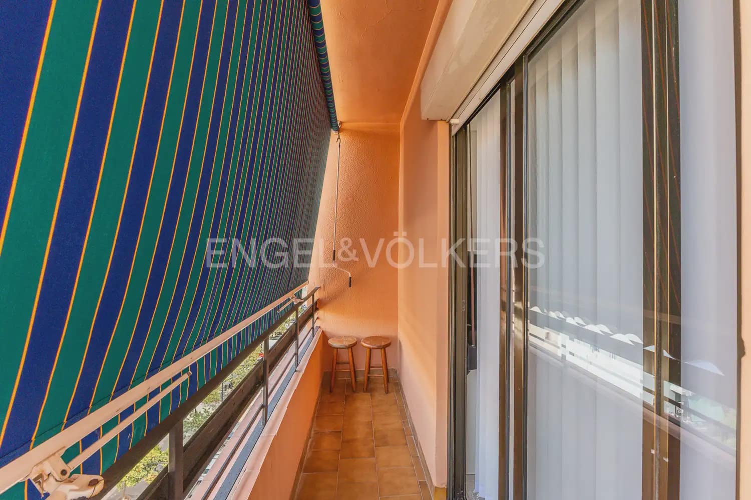 3 slaapkamer Flat te huur in Valencia stad - € 1.400 (Ref: 9897765)
