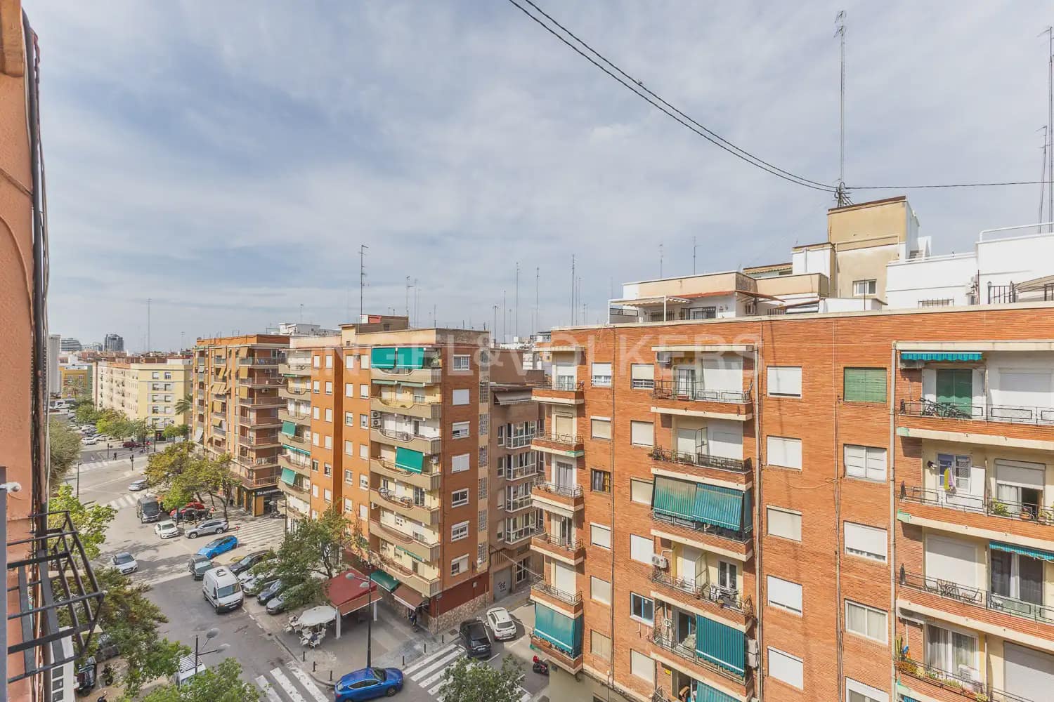3 slaapkamer Flat te huur in Valencia stad - € 1.400 (Ref: 9897765)
