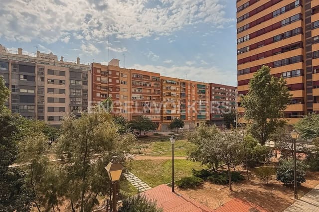 Appartement de 2 chambres à louer à Betero, Valence ville - 1 400 € (Ref: 9897766)
