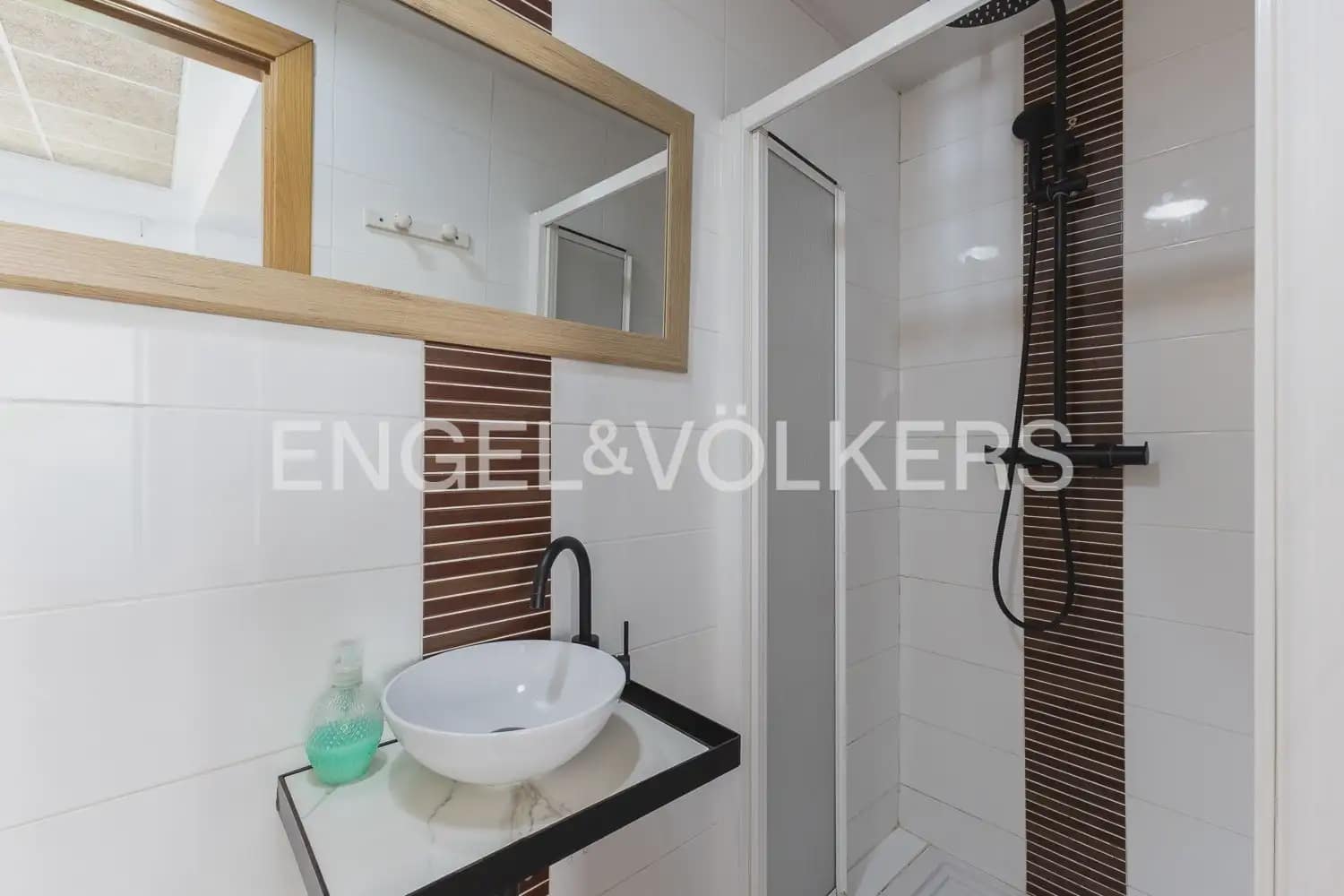 6 Zimmer Wohnung zu verkaufen in Valencia Stadt mit Pool - 990.000 € (Ref: 9897767)