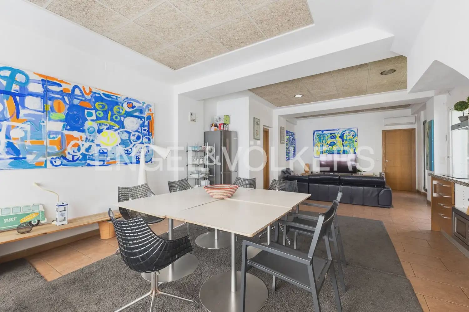 6 Zimmer Wohnung zu verkaufen in Valencia Stadt mit Pool - 990.000 € (Ref: 9897767)