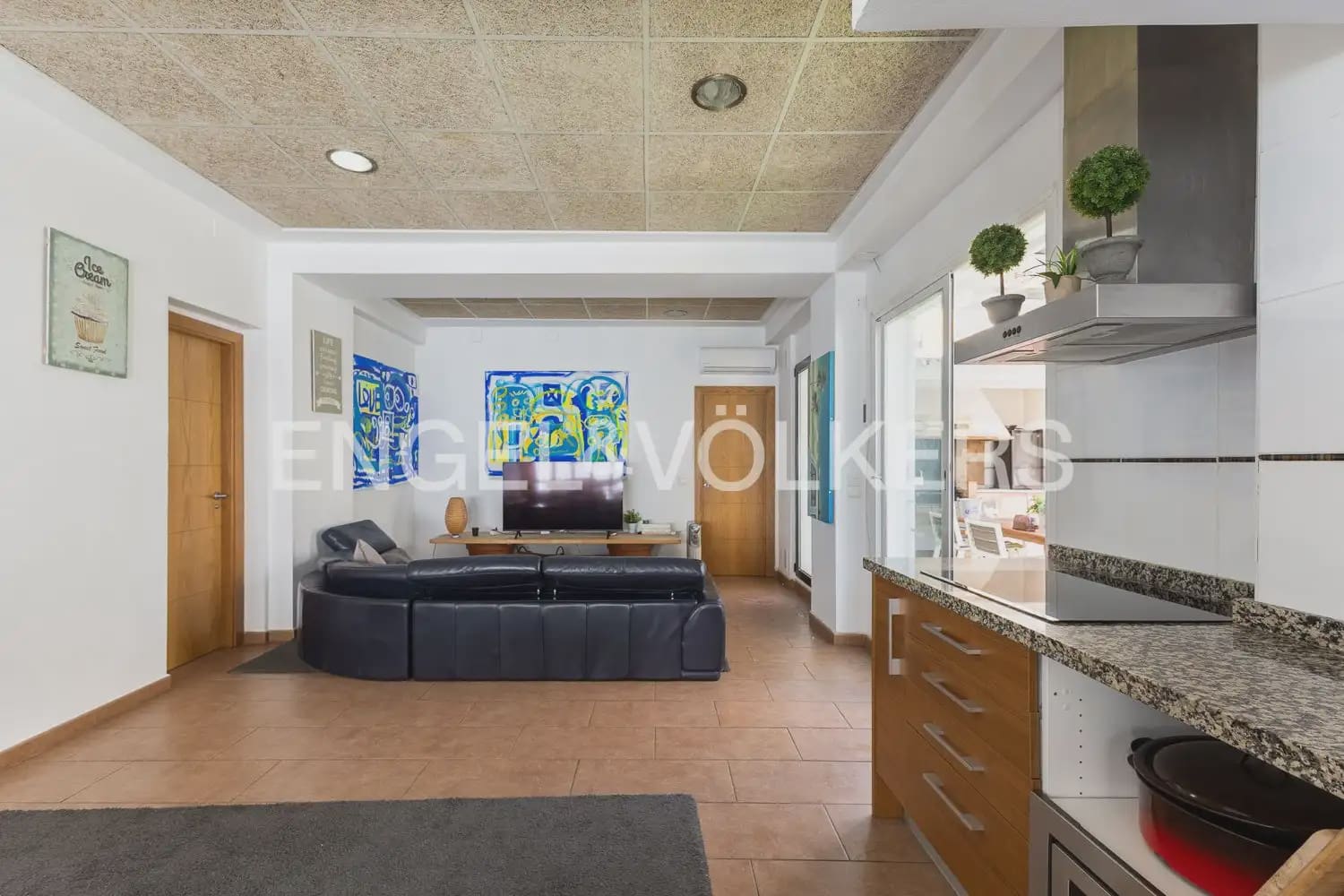 6 Zimmer Wohnung zu verkaufen in Valencia Stadt mit Pool - 990.000 € (Ref: 9897767)