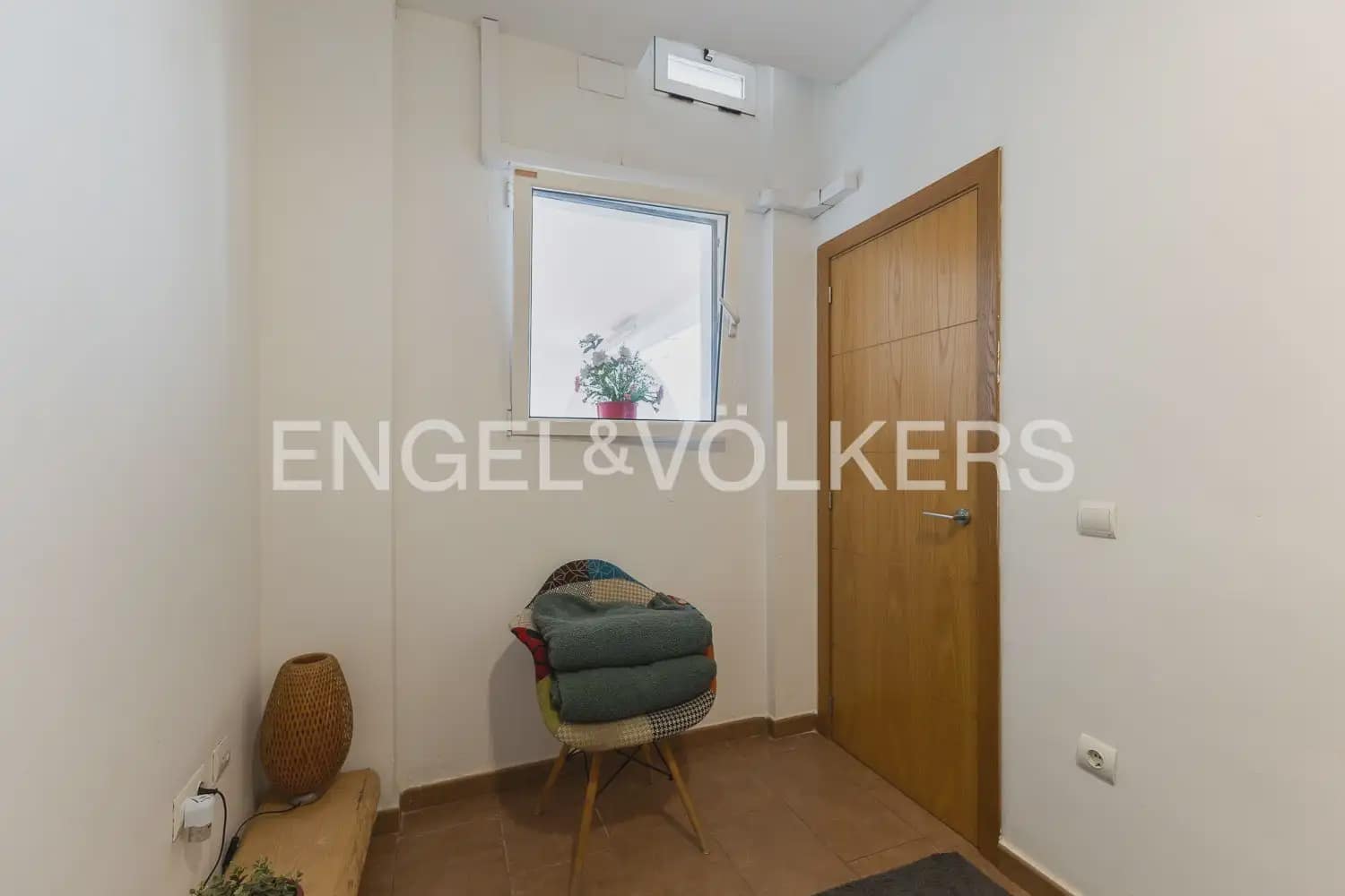 6 Zimmer Wohnung zu verkaufen in Valencia Stadt mit Pool - 990.000 € (Ref: 9897767)