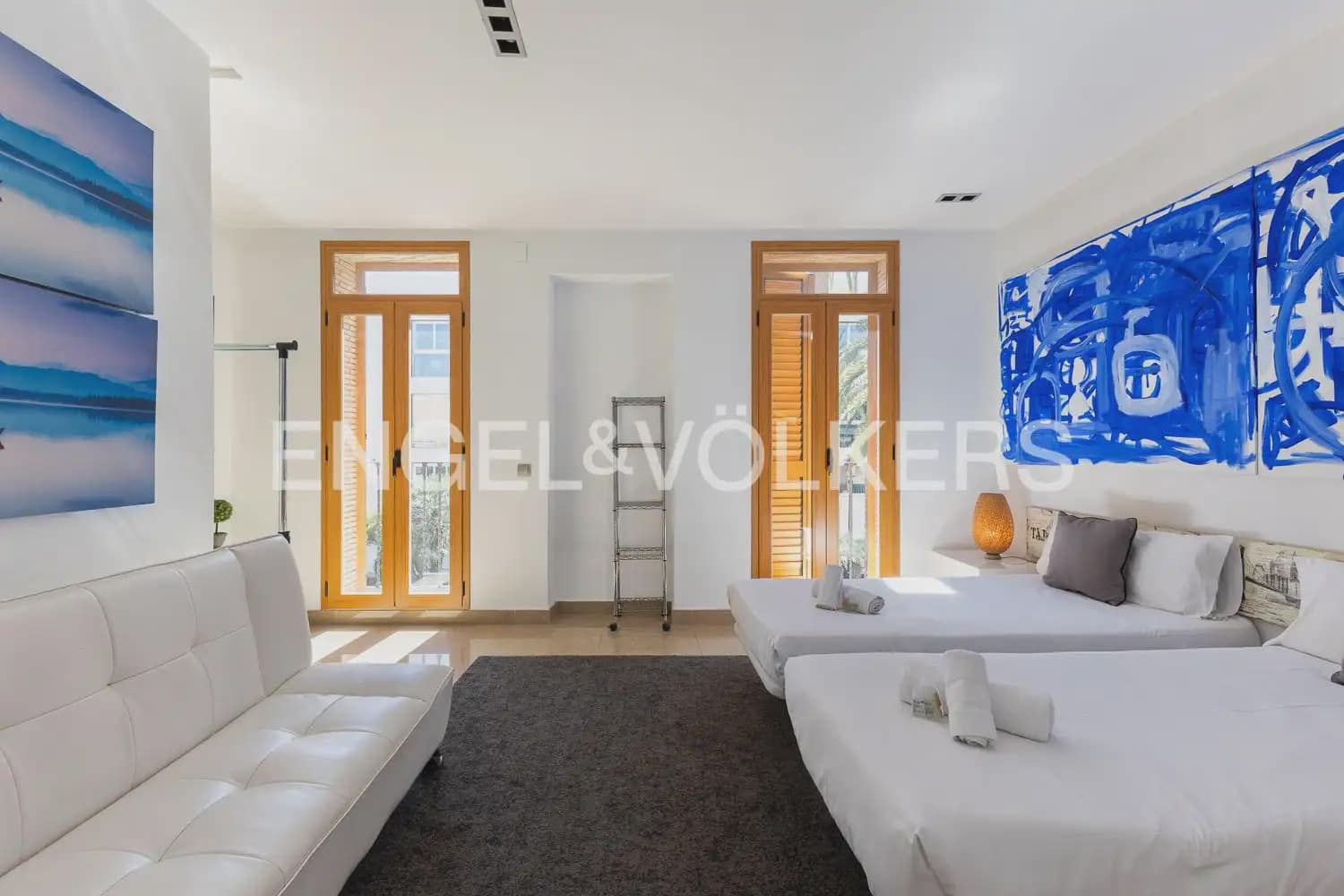 6 Zimmer Wohnung zu verkaufen in Valencia Stadt mit Pool - 990.000 € (Ref: 9897767)