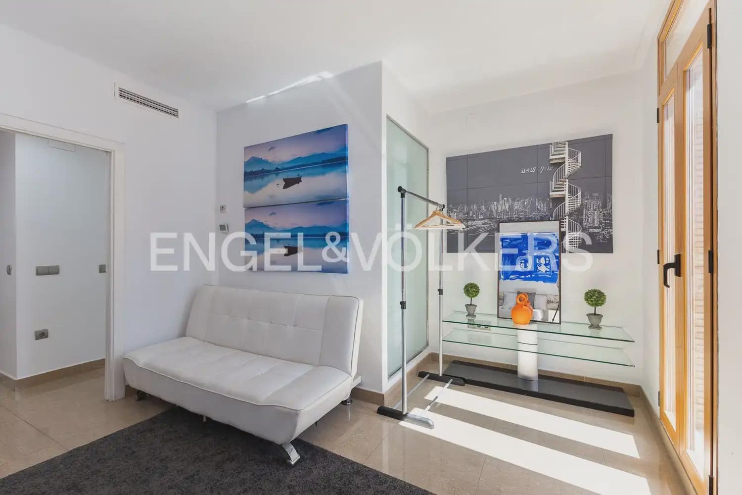 6 Zimmer Wohnung zu verkaufen in Valencia Stadt mit Pool - 990.000 € (Ref: 9897767)