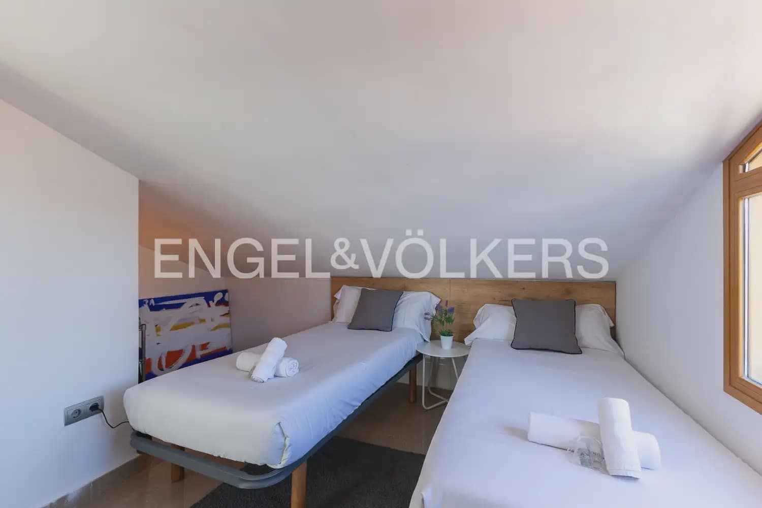 6 Zimmer Wohnung zu verkaufen in Valencia Stadt mit Pool - 990.000 € (Ref: 9897767)