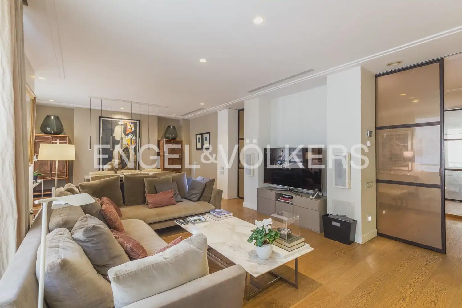 Piso de 4 habitaciones en València ciudad en venta con garaje - 1.290.000 € (Ref: 9897768)