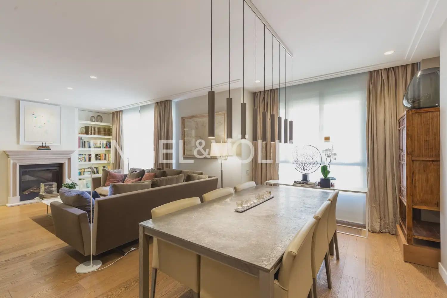 Piso de 4 habitaciones en València ciudad en venta con garaje - 1.290.000 € (Ref: 9897768)