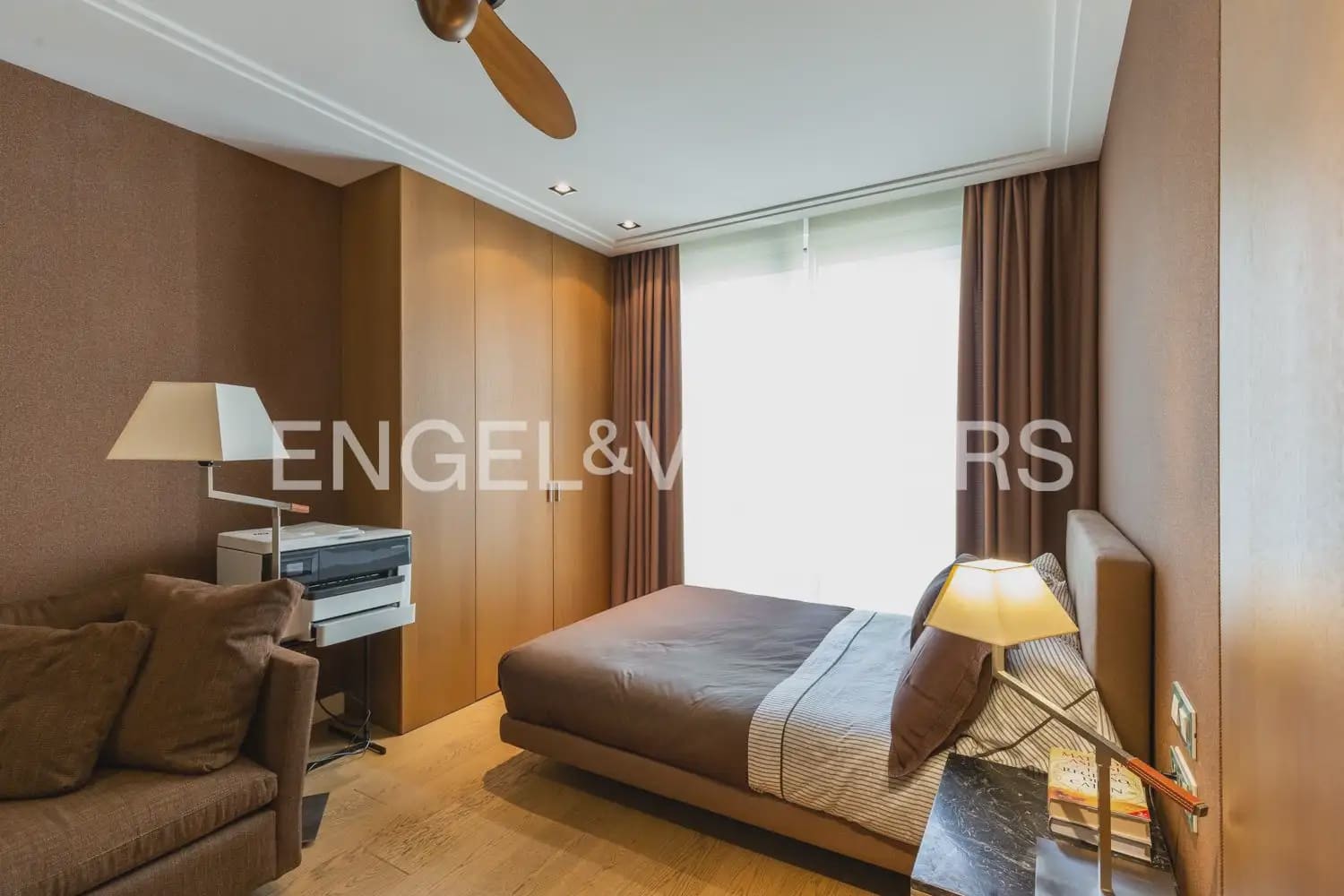 Piso de 4 habitaciones en València ciudad en venta con garaje - 1.290.000 € (Ref: 9897768)