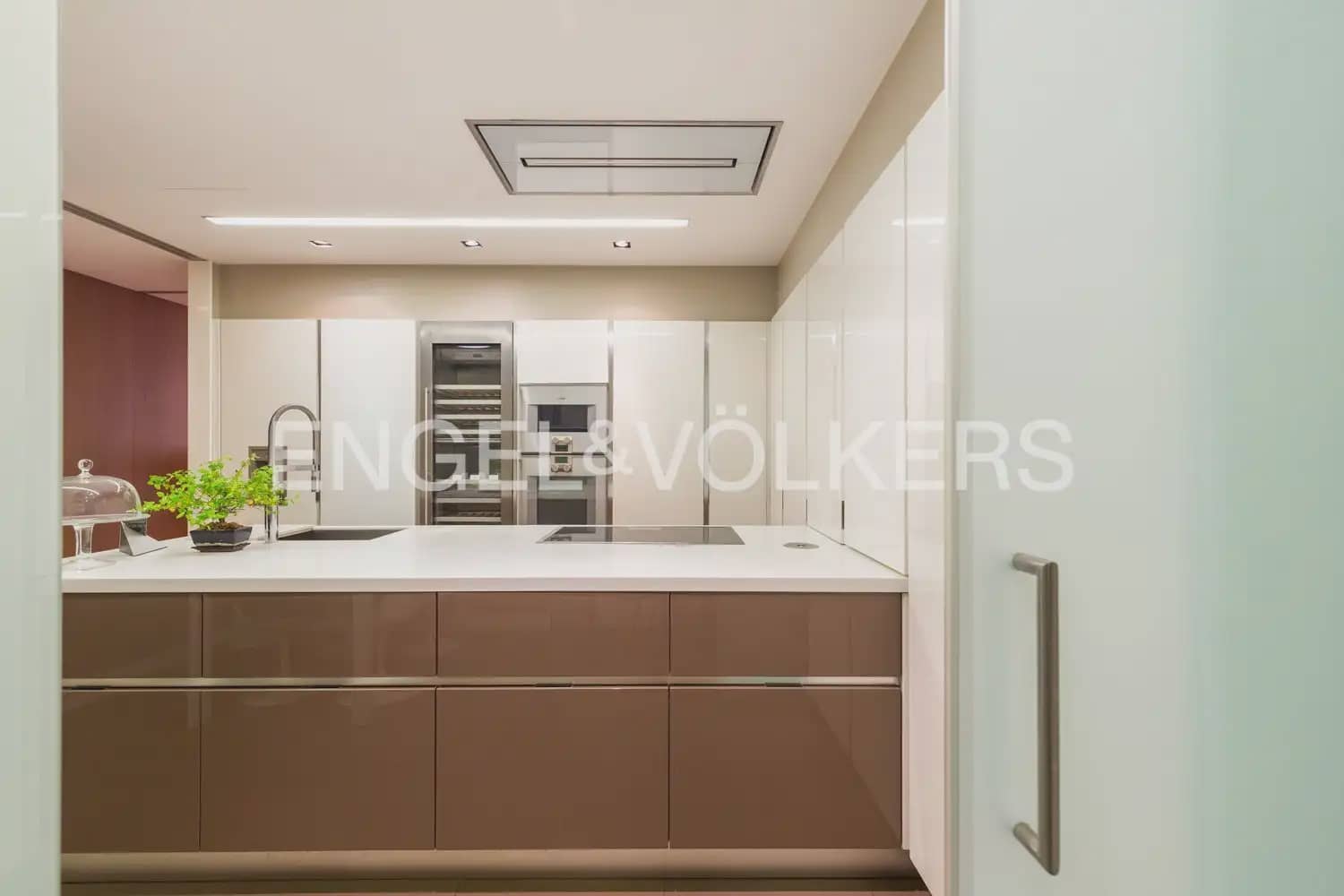 Piso de 4 habitaciones en València ciudad en venta con garaje - 1.290.000 € (Ref: 9897768)