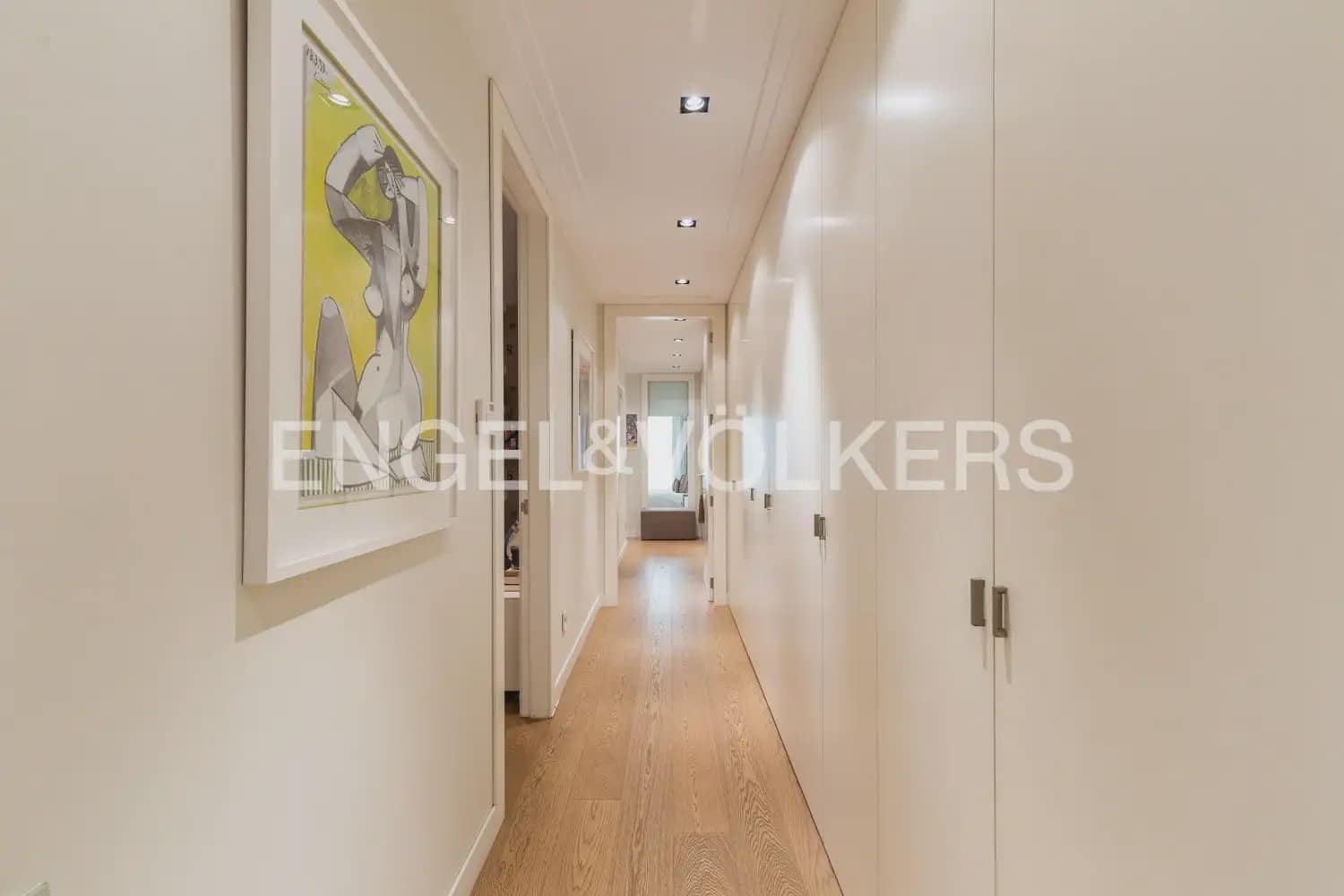 Piso de 4 habitaciones en València ciudad en venta con garaje - 1.290.000 € (Ref: 9897768)