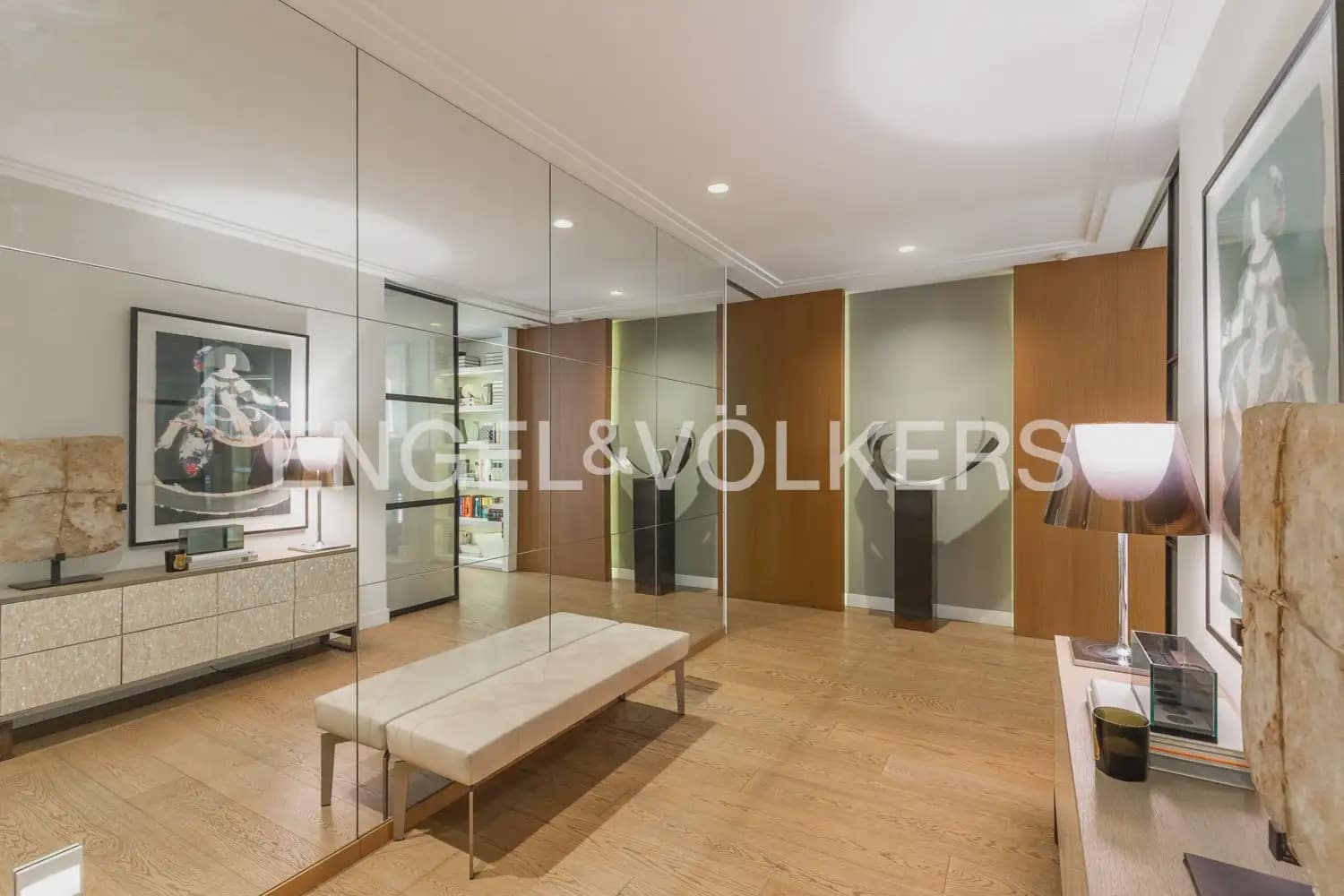 Piso de 4 habitaciones en València ciudad en venta con garaje - 1.290.000 € (Ref: 9897768)