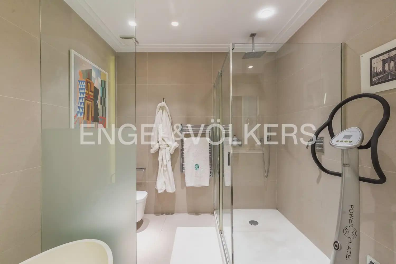 Piso de 4 habitaciones en València ciudad en venta con garaje - 1.290.000 € (Ref: 9897768)