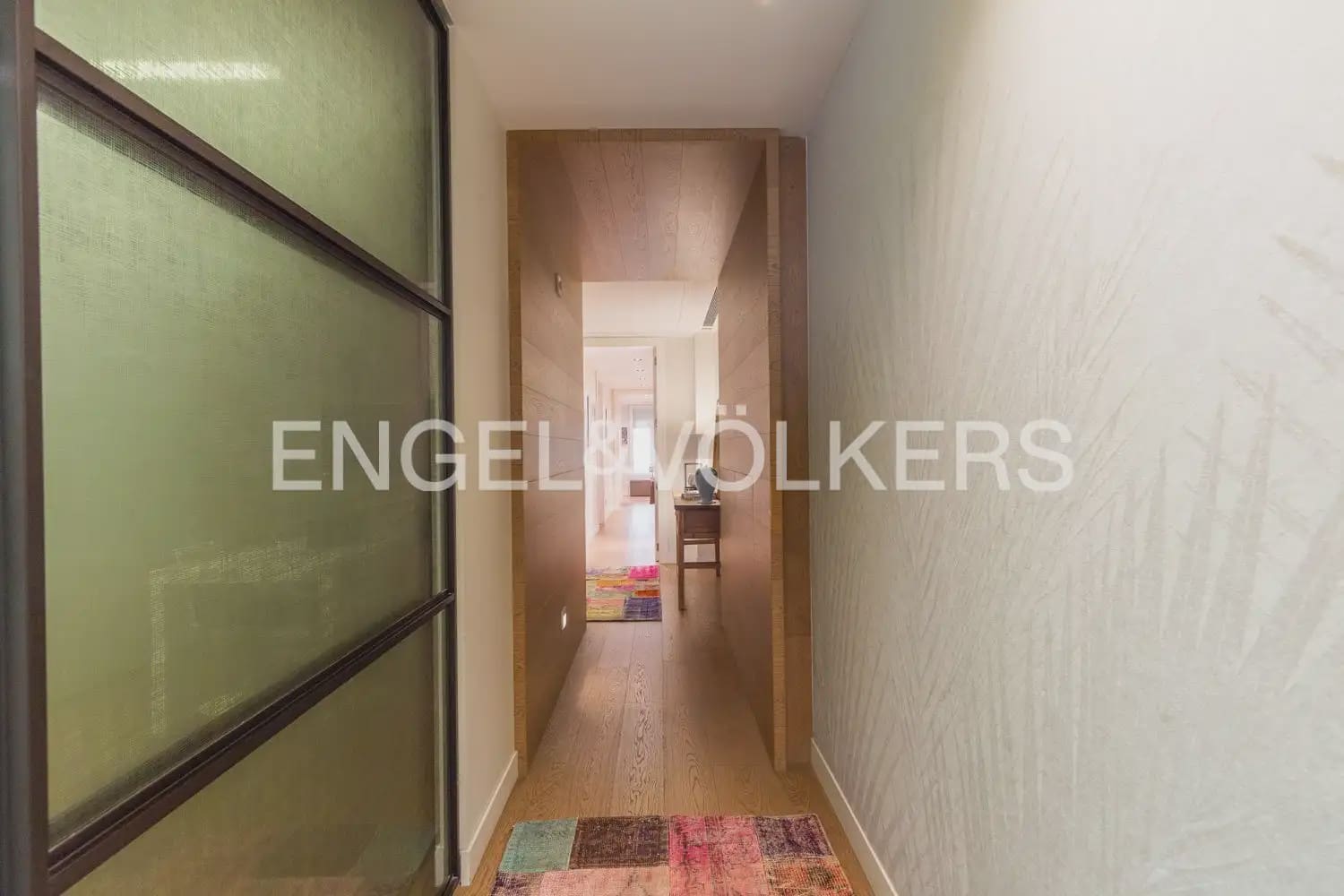 Piso de 4 habitaciones en València ciudad en venta con garaje - 1.290.000 € (Ref: 9897768)