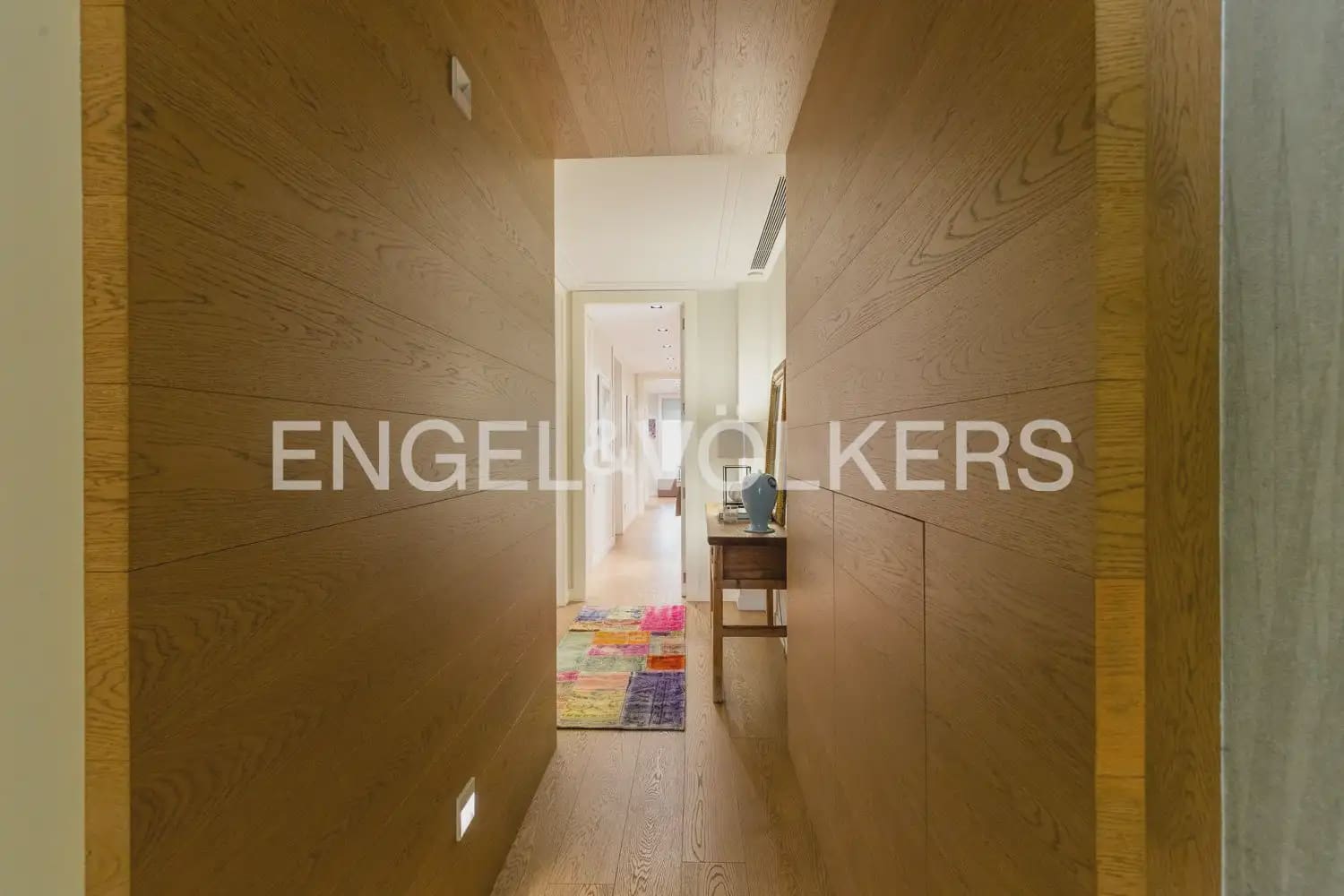 Piso de 4 habitaciones en València ciudad en venta con garaje - 1.290.000 € (Ref: 9897768)