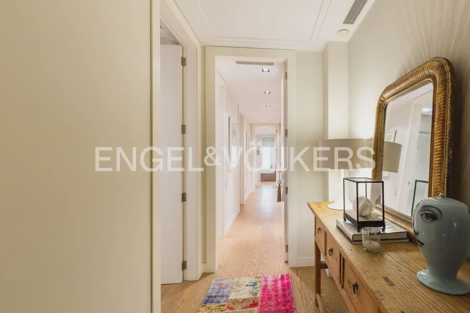 Piso de 4 habitaciones en València ciudad en venta con garaje - 1.290.000 € (Ref: 9897768)