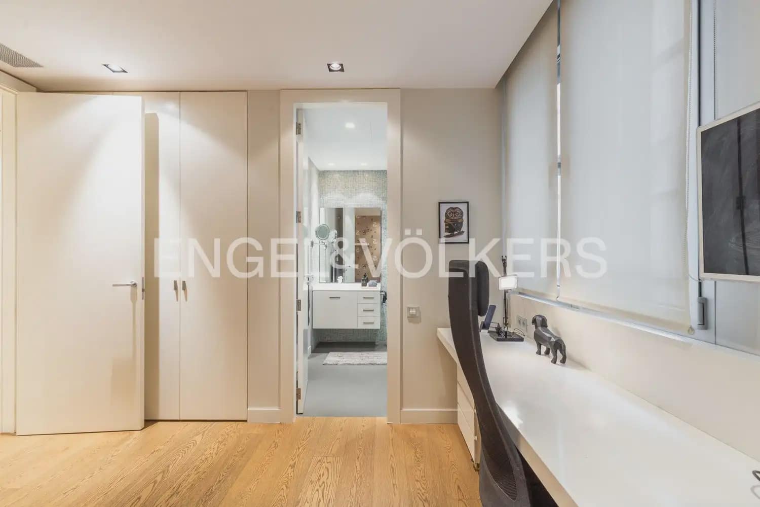 Piso de 4 habitaciones en València ciudad en venta con garaje - 1.290.000 € (Ref: 9897768)