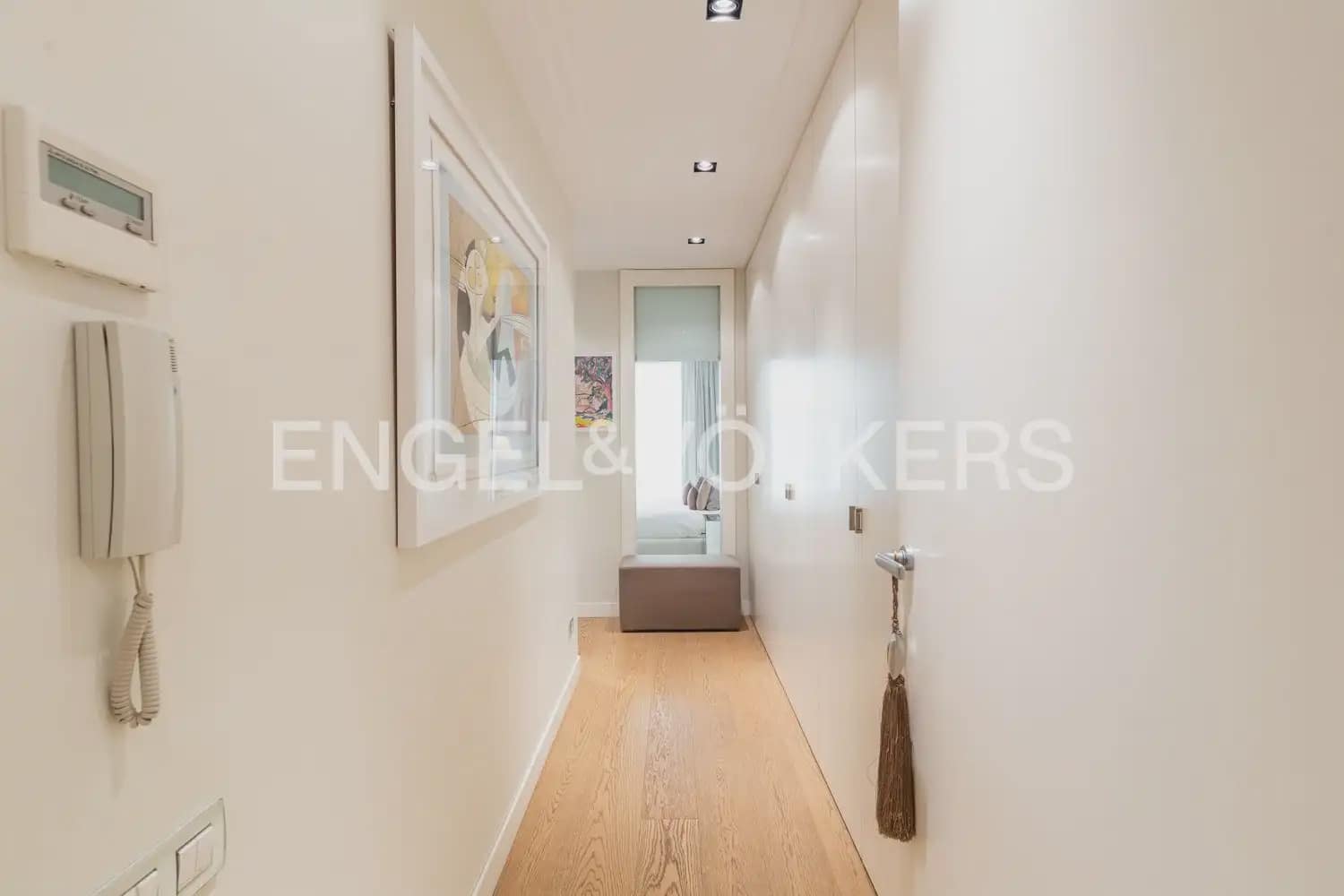 Piso de 4 habitaciones en València ciudad en venta con garaje - 1.290.000 € (Ref: 9897768)