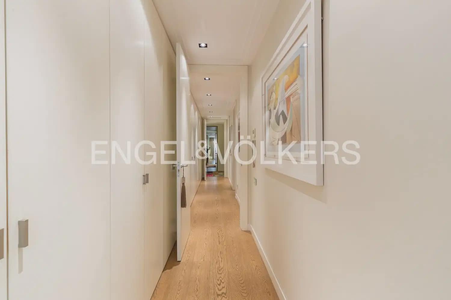 Piso de 4 habitaciones en València ciudad en venta con garaje - 1.290.000 € (Ref: 9897768)
