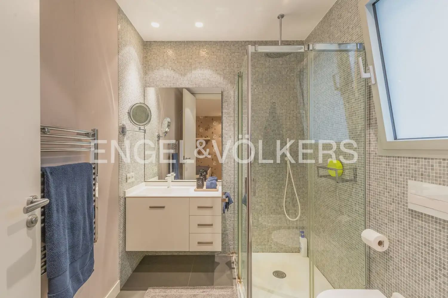 Piso de 4 habitaciones en València ciudad en venta con garaje - 1.290.000 € (Ref: 9897768)
