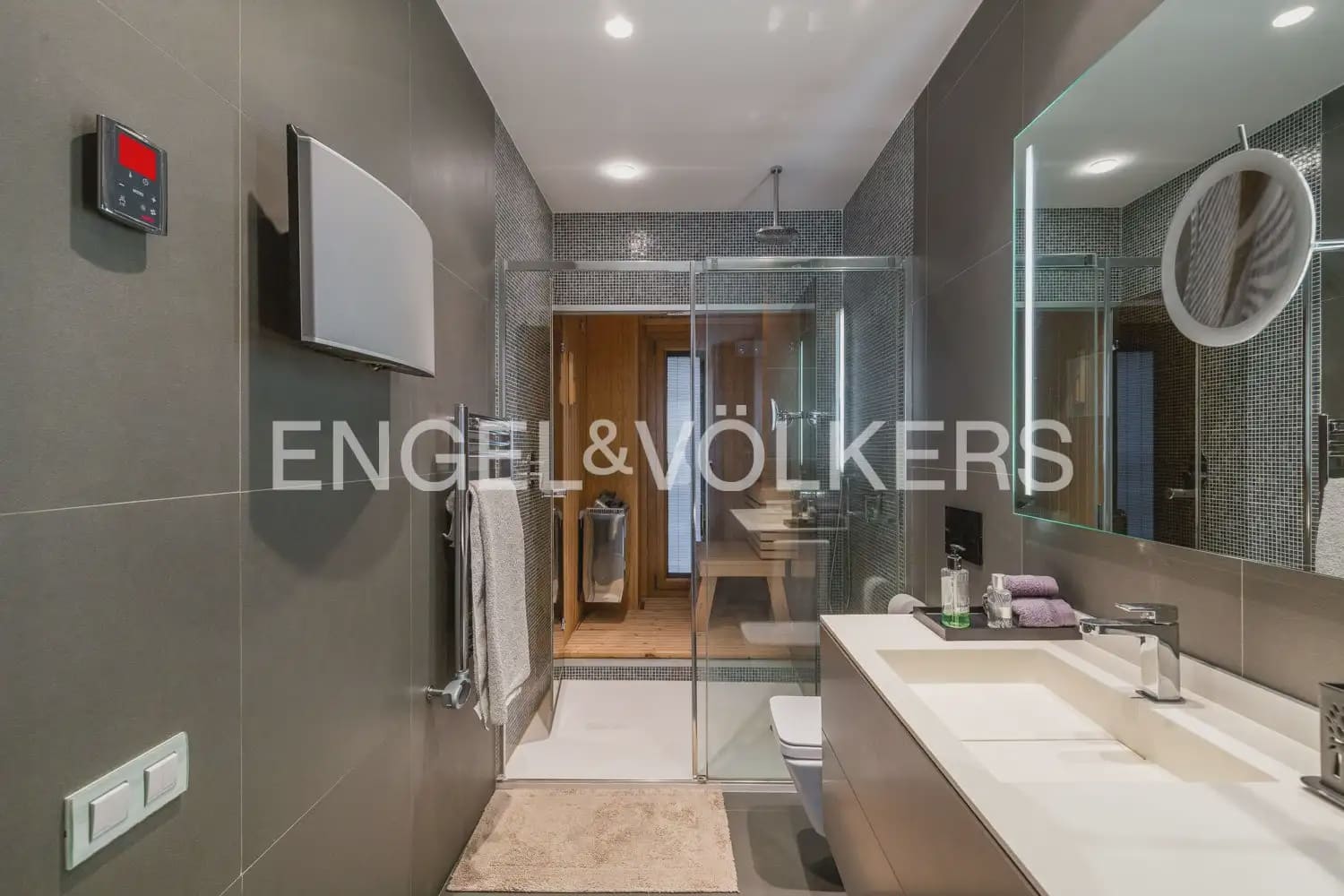 Piso de 4 habitaciones en València ciudad en venta con garaje - 1.290.000 € (Ref: 9897768)