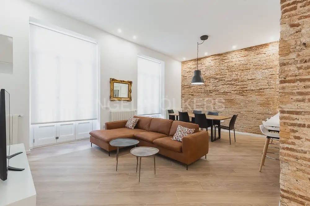 3 sypialnia Mieszkanie do wynajęcia w Miasto Walencja - 3 900 € (Ref: 9897770)