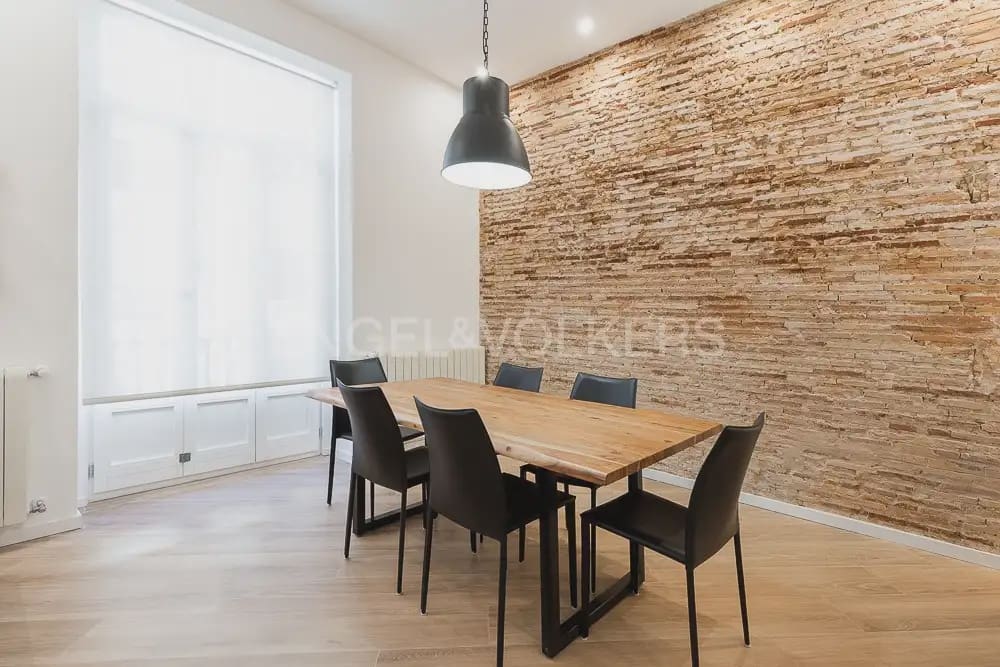 3 sypialnia Mieszkanie do wynajęcia w Miasto Walencja - 3 900 € (Ref: 9897770)