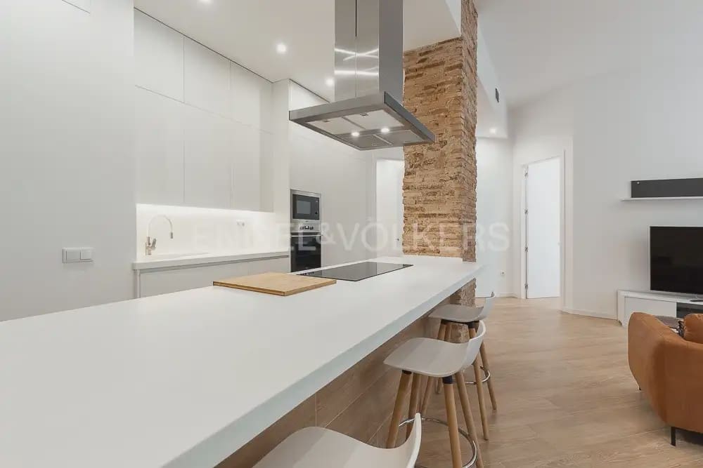 3 sypialnia Mieszkanie do wynajęcia w Miasto Walencja - 3 900 € (Ref: 9897770)